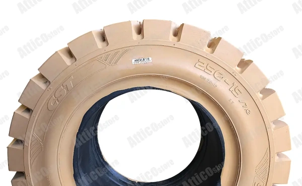 Шина цельнолитая CST 250-15 C8904D NM